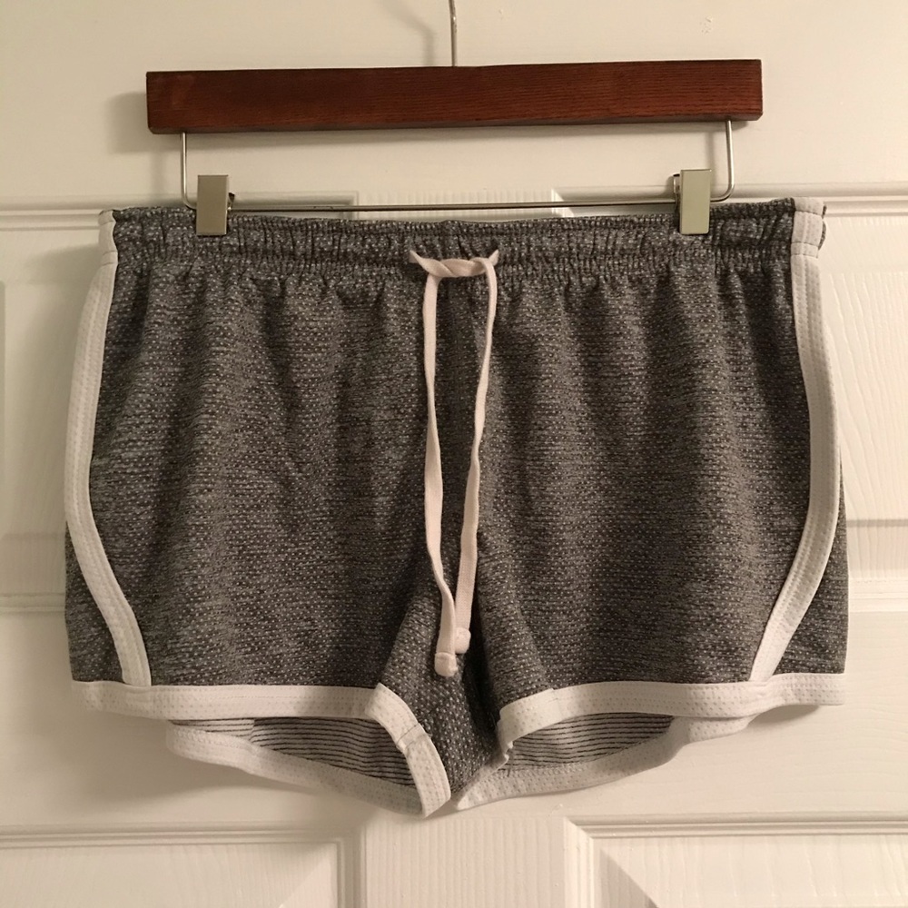 Aeropostale women’s grey shorts M